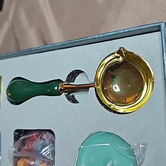Wax Seal Imprint Kit - Picture 7 of 8
